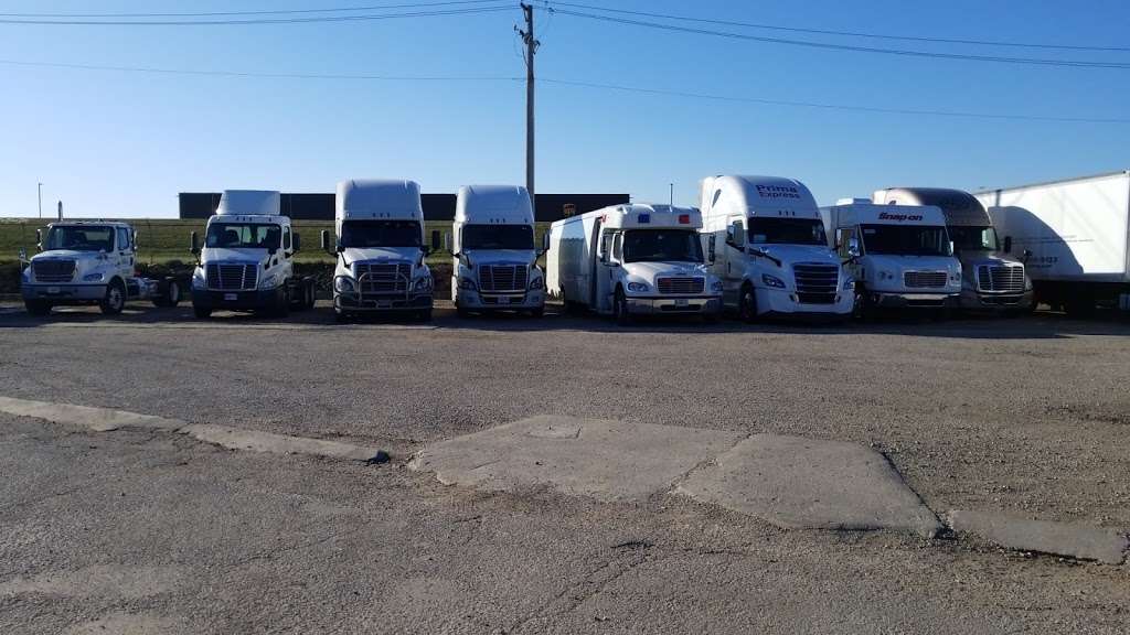 Northwest Freightliner | 2120 N Rand Rd, Palatine, IL 60074 | Phone: (847) 991-0900