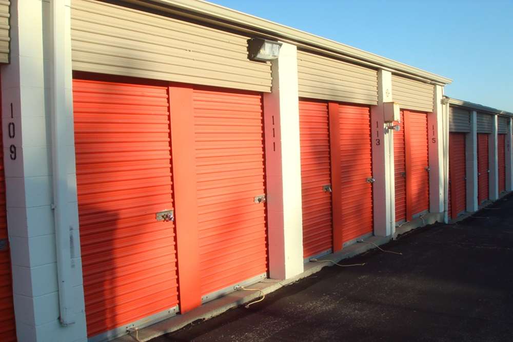 Public Storage | 2977 MacArthur Rd, Whitehall, PA 18052, USA | Phone: (484) 240-1902