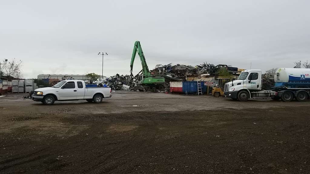 Texans Metal & Scrap INC | 9975 Sheldon Rd, Houston, TX 77049 | Phone: (281) 962-2021