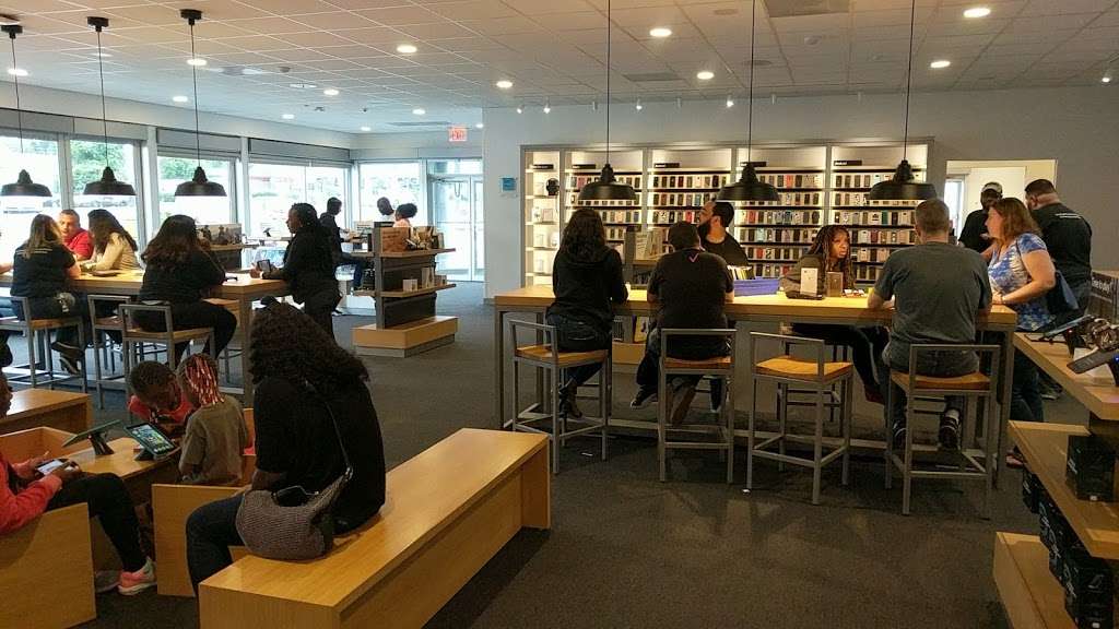 Verizon | 2490 Us Highway 22 W, Union, NJ 07083 | Phone: (908) 624-4100