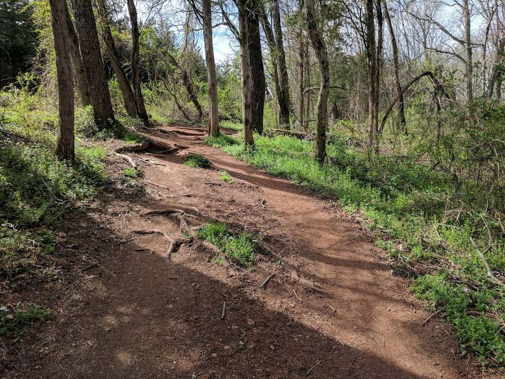 Six Mile Run Park - Mtn Bike, Hike, Equestrian | Somerset, NJ 08873