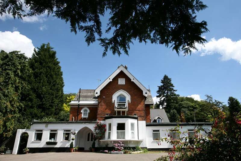 Alpine Residential Home | 10 Bradbourne Park Rd, Sevenoaks TN13 3LH, UK | Phone: 01732 455537