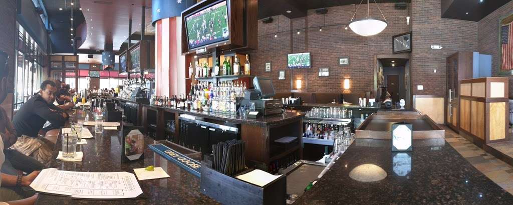 Public House National Harbor | 199 Fleet St, Oxon Hill, MD 20745 | Phone: (240) 493-6120