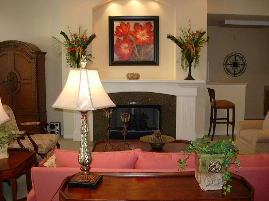 Rivermere Apartments | 3404 Dunn Commons Pkwy, Charlotte, NC 28216, USA | Phone: (704) 971-1786