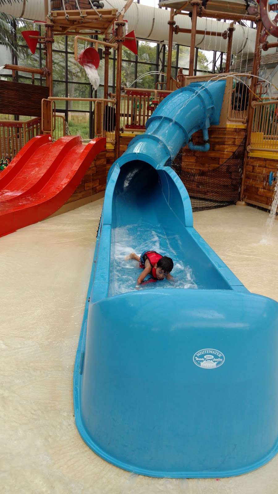 Pirates Cay Indoor Water Park | 2558 N 3653rd Rd, Sheridan, IL 60551, USA | Phone: (815) 496-3292
