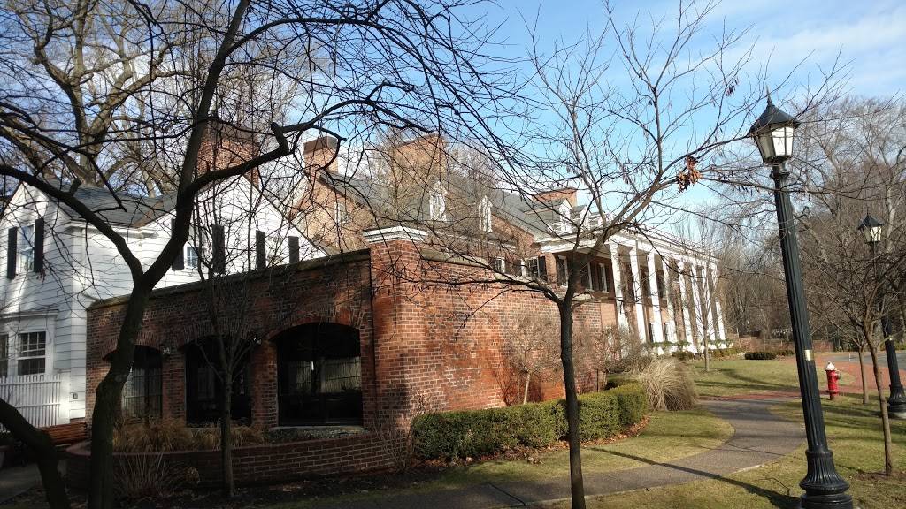 Wildwood Manor House | 5100 Central Ave, Toledo, OH 43615, USA | Phone: (419) 407-9844