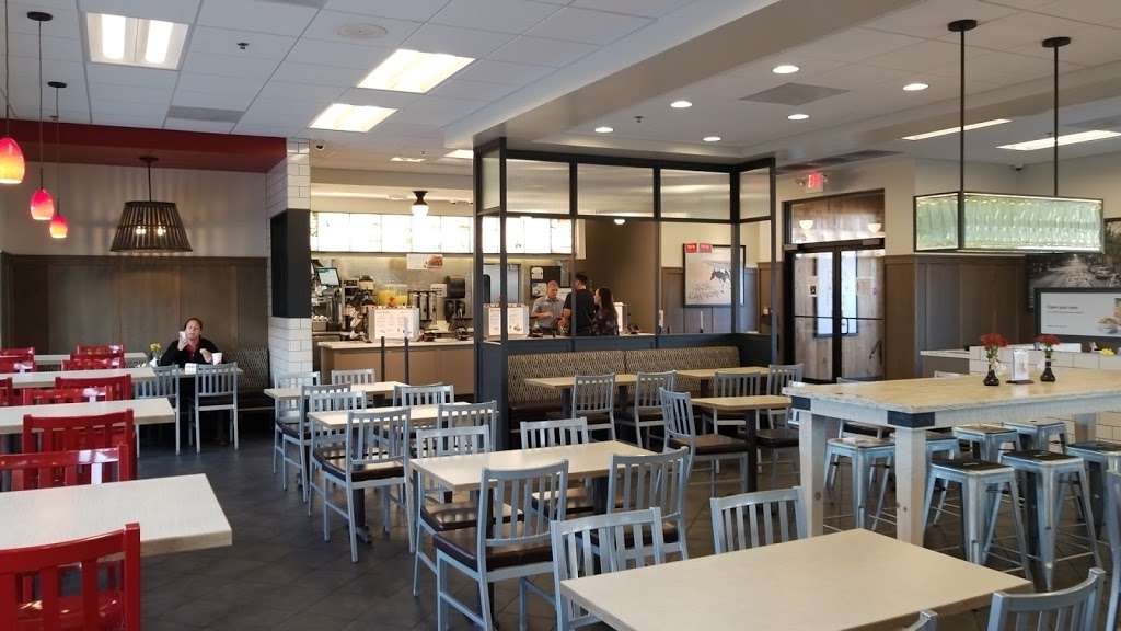 Chick-fil-A | 6812, 43568 US-27, Davenport, FL 33837, USA | Phone: (863) 420-6700