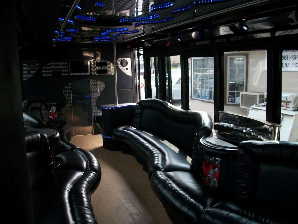 Long Island Party Bus | 31 W 3rd St, Freeport, NY 11520, USA | Phone: (516) 546-6287