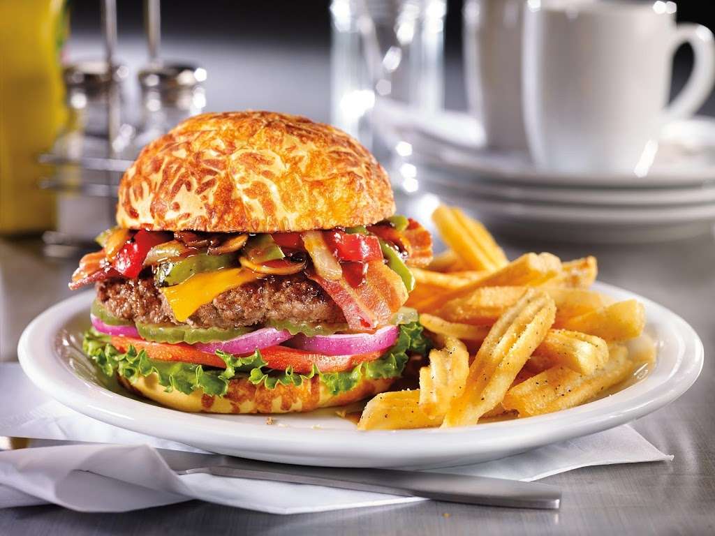 Dennys | 44 Dowling Village Blvd, North Smithfield, RI 02896, USA | Phone: (401) 356-1109