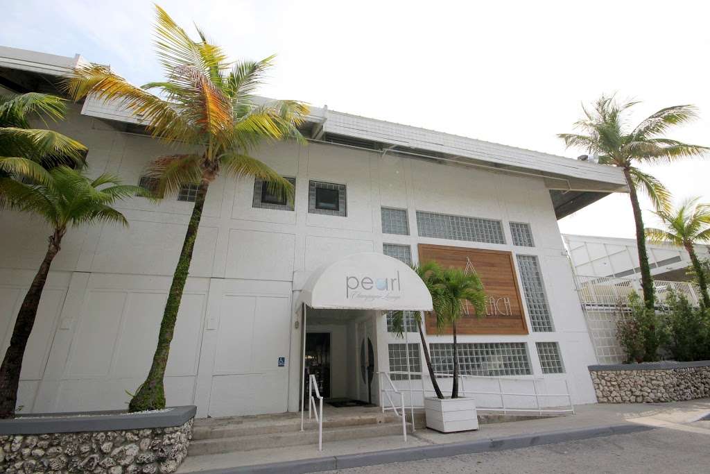 Pearl Champagne Lounge | 1 Ocean Dr 2nd floor, Miami Beach, FL 33139, USA | Phone: (305) 510-6524