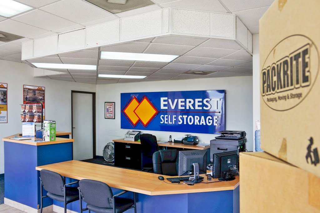 Everest Self Storage | 1515 S State College Blvd, Anaheim, CA 92806, USA | Phone: (714) 778-0789