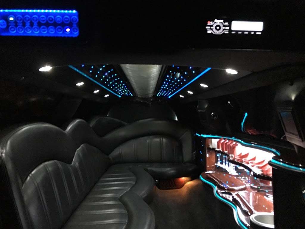 GM Limousine Services | 16634 Grenada Falls Dr, Houston, TX 77095, USA | Phone: (832) 576-3910