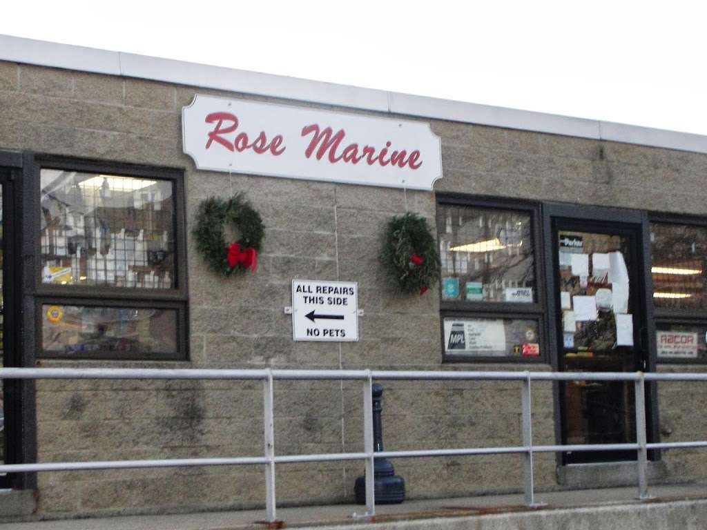 Roses Marine | 375 Main St, Gloucester, MA 01930, USA | Phone: (877) 283-3334