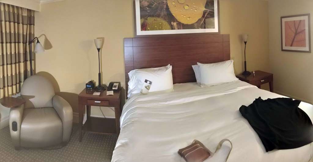 DoubleTree by Hilton Hotel Dallas - Love Field | 3300 W Mockingbird Ln, Dallas, TX 75235, USA | Phone: (214) 357-8500