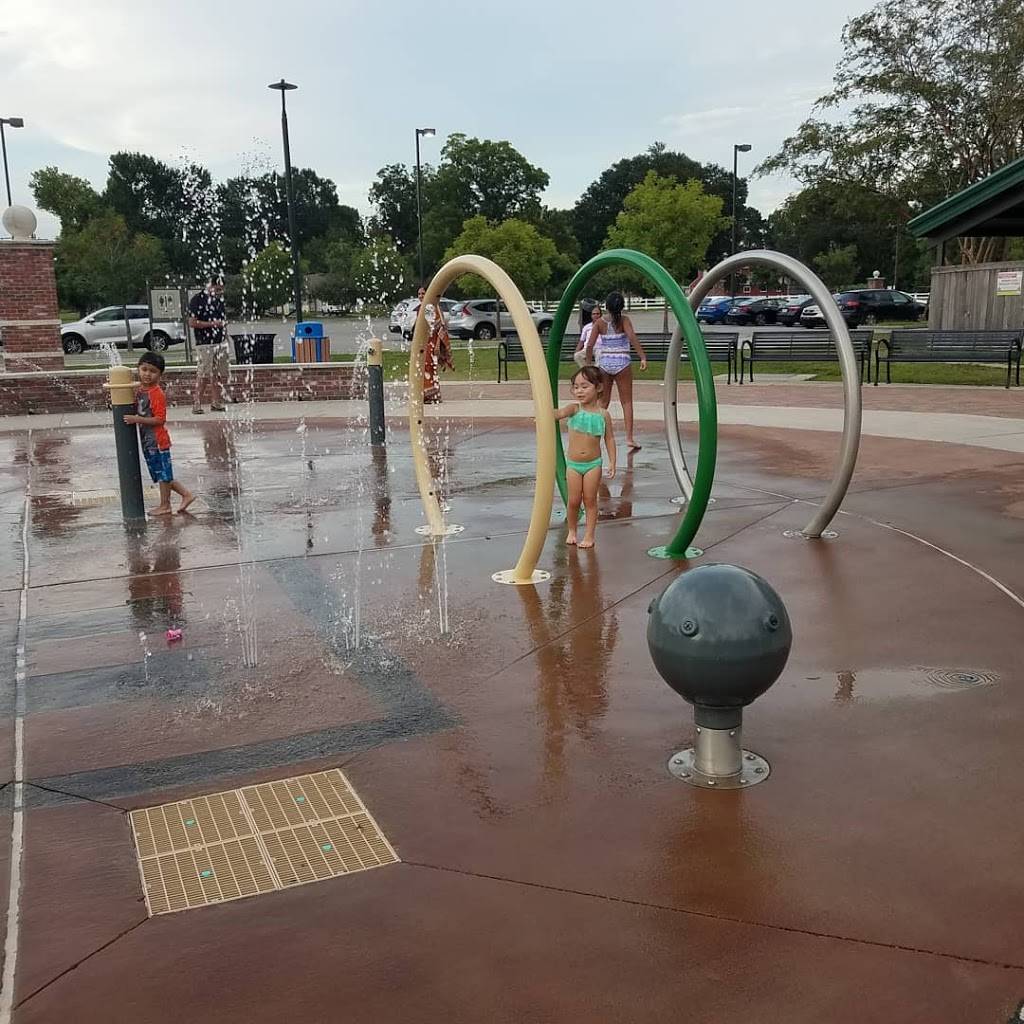 Highland Road Splash Pad | 14024 Highland Rd, Baton Rouge, LA 70810, USA | Phone: (225) 767-4003