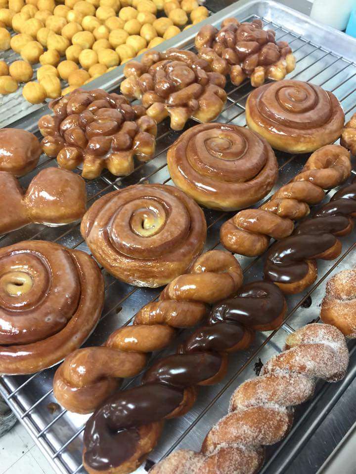 Mr Donuts & Kolaches | 2220 TX-3, Dickinson, TX 77539 | Phone: (281) 534-3555