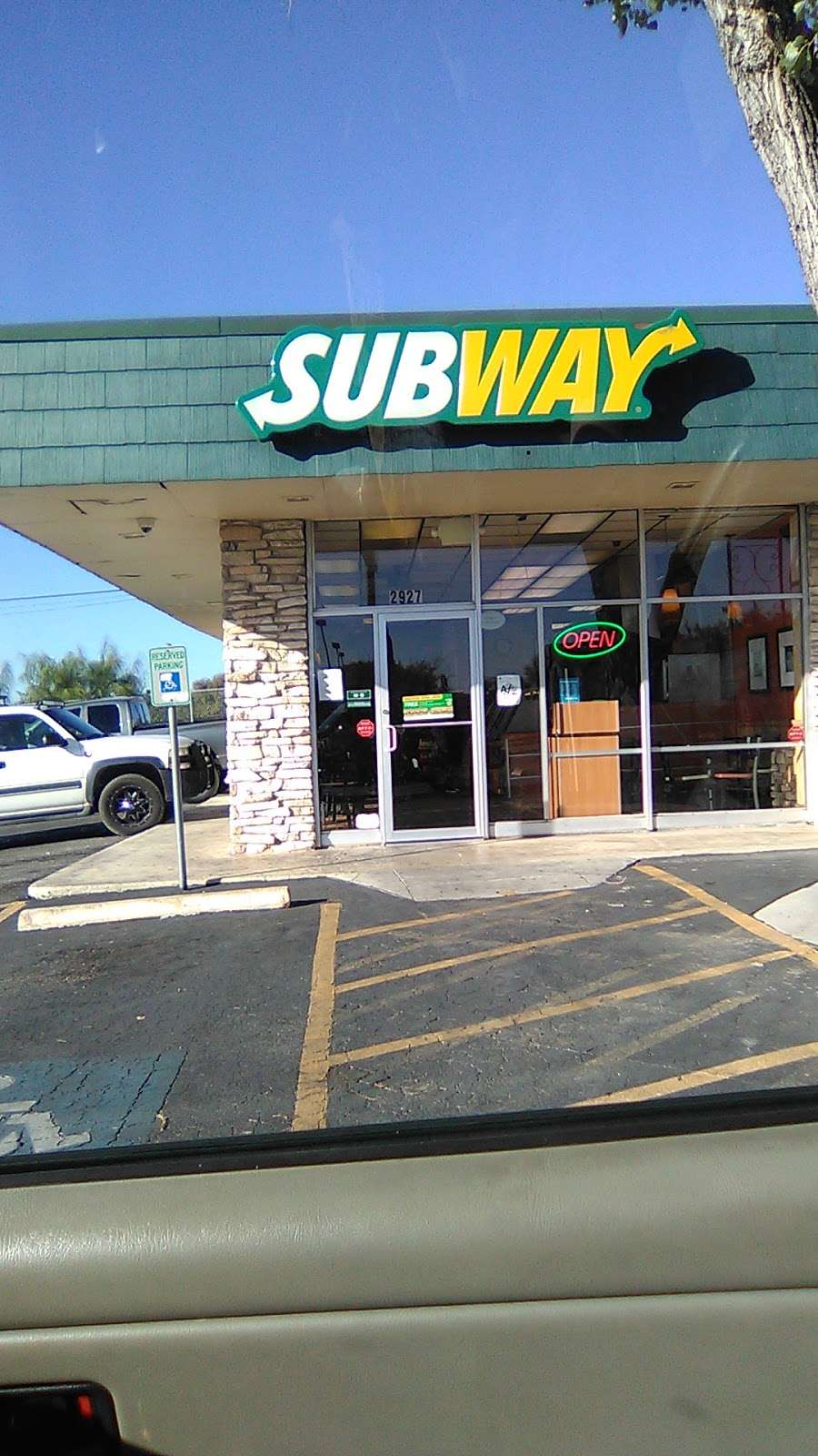 Subway | 2927 E Southcross, San Antonio, TX 78223 | Phone: (210) 531-0320