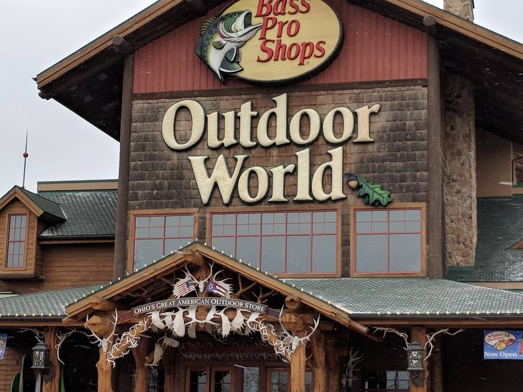 Bass Pro Shops Tracker Boat Center | 10000 Bass Pro Blvd, Rossford, OH 43460, USA | Phone: (419) 891-3280