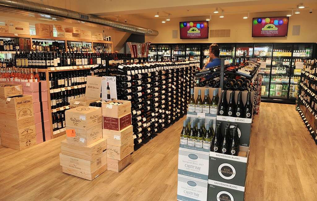 LaRoccas Country Wine and Spirits | 105C Old Long Ridge Rd, Stamford, CT 06903, USA | Phone: (203) 321-1655