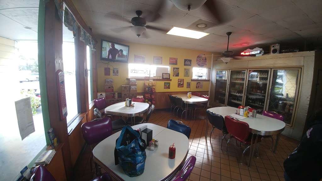 Connies Deli | 4360 Carraway Pl, Sanford, FL 32771, USA | Phone: (407) 322-8800