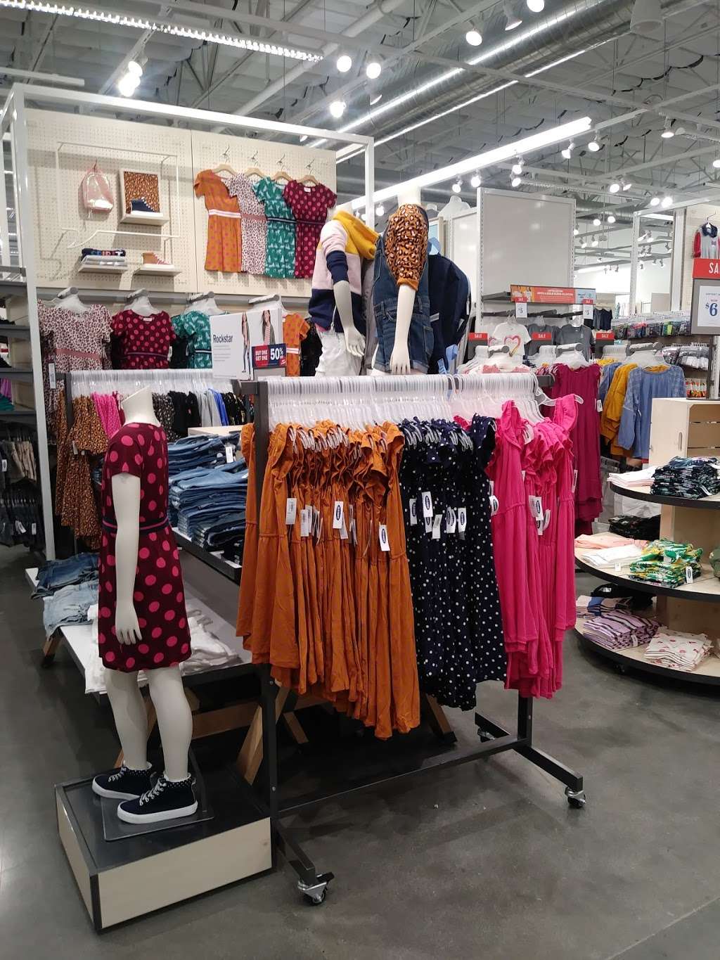 old navy long beach exchange 4250