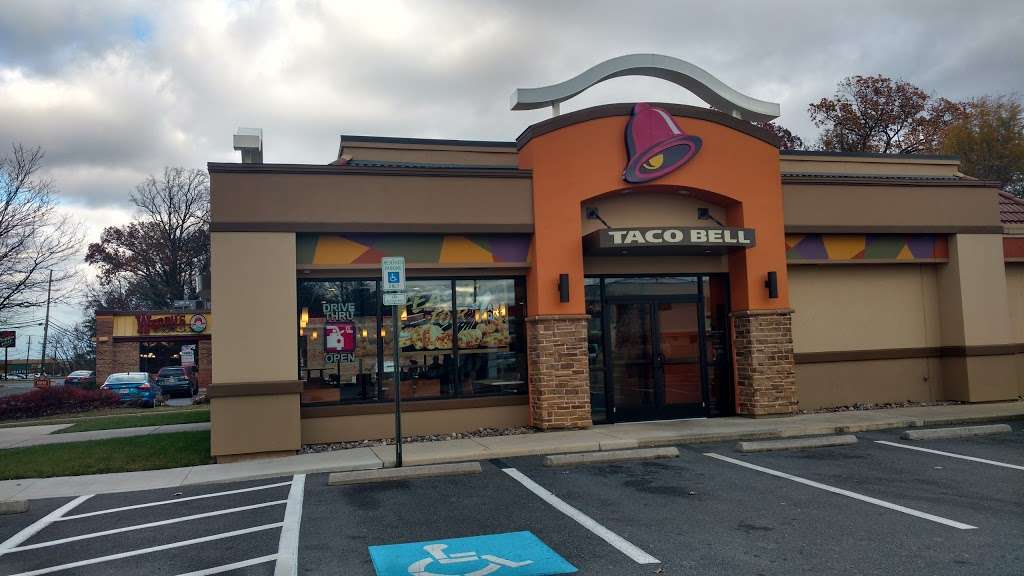 Taco Bell | 18415 Woodfield Rd, Gaithersburg, MD 20879 | Phone: (301) 840-8356