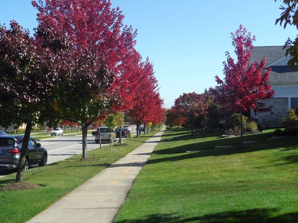 Glenview Park District - Park Center parking | Glenview, IL 60026, USA