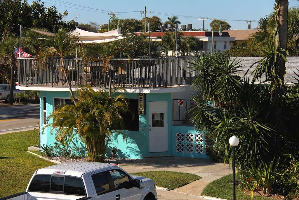 White Horse Motel | 1426 S Federal Hwy, Lake Worth, FL 33460 | Phone: (561) 318-7040