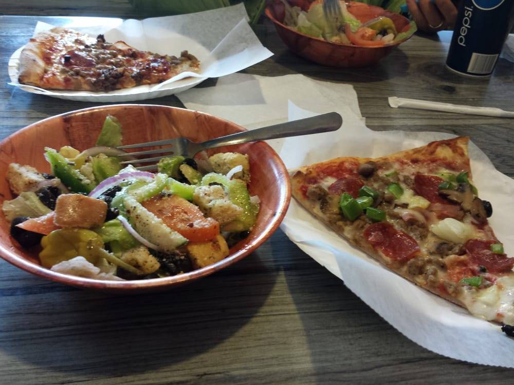 Napolis Pizza | 3475 Shadeland Ave #5706, Indianapolis, IN 46226, USA | Phone: (317) 545-1907