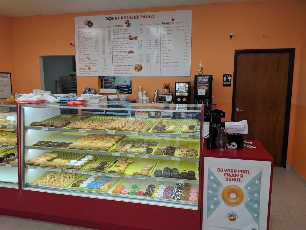 Donut Palace | 9819 Marbach Rd Ste 106, San Antonio, TX 78245, USA | Phone: (210) 999-5810