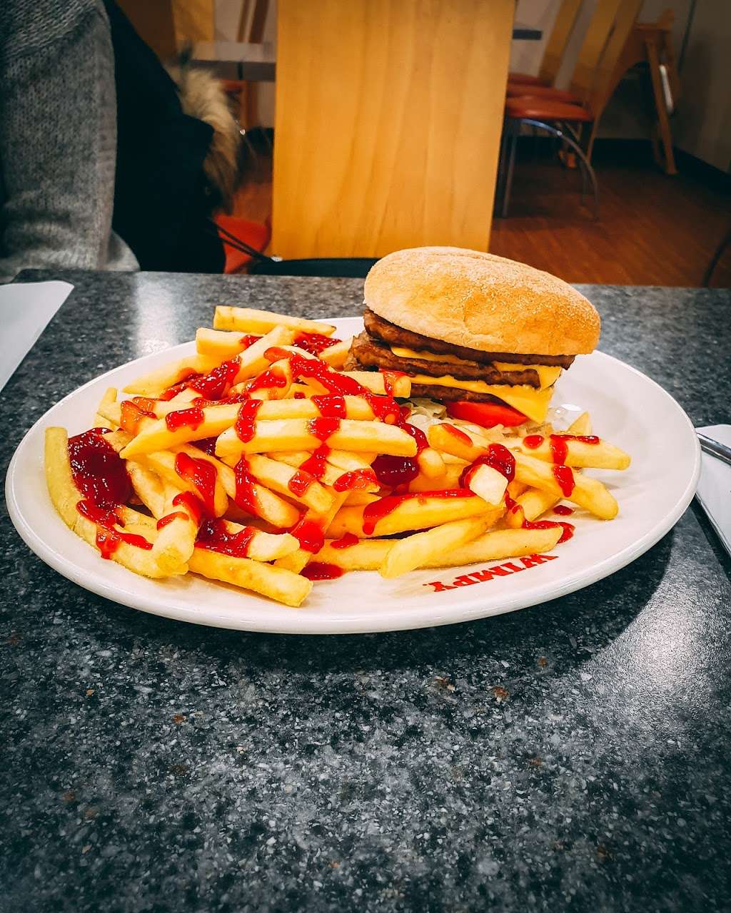 Wimpy | Unit 1, Tollgate House, 96 Market Pl, Romford RM1 3ER, UK | Phone: 01708 725227