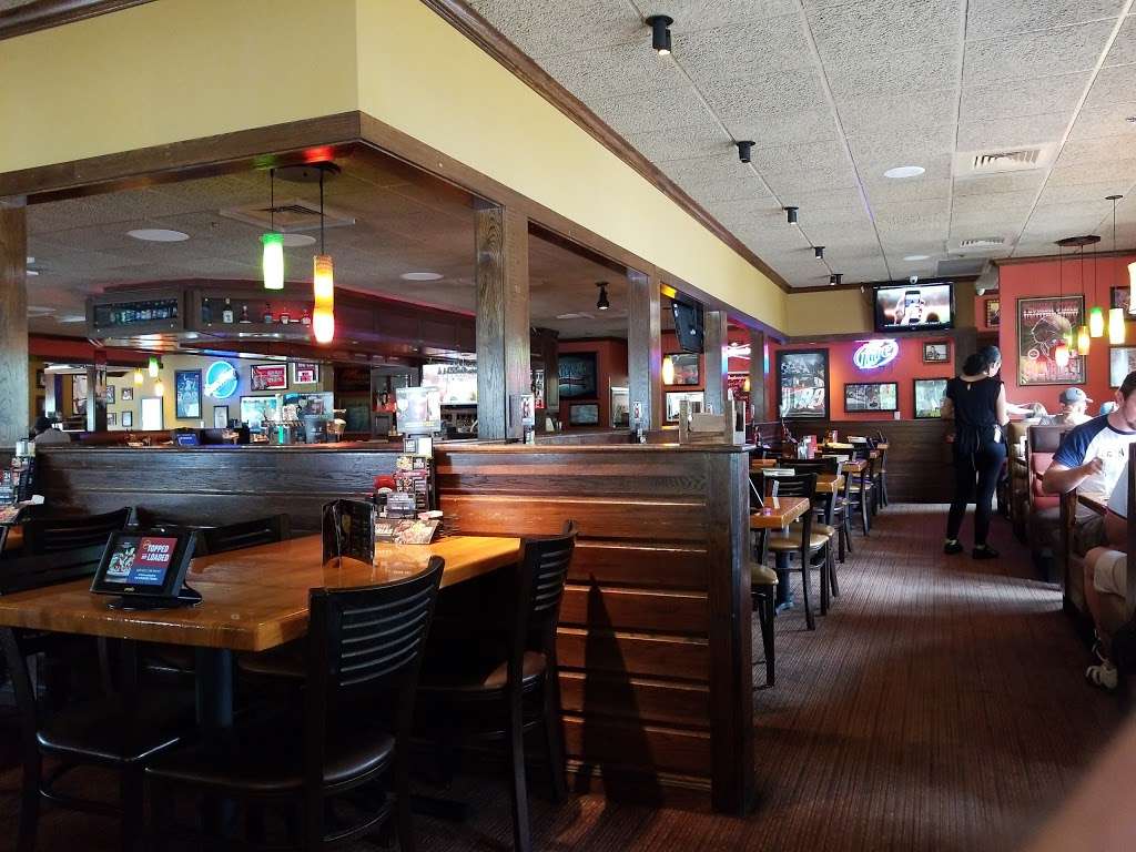 Applebees Grill + Bar | 14990 E Orange Lake Blvd, Kissimmee, FL 34747, USA | Phone: (407) 465-5506