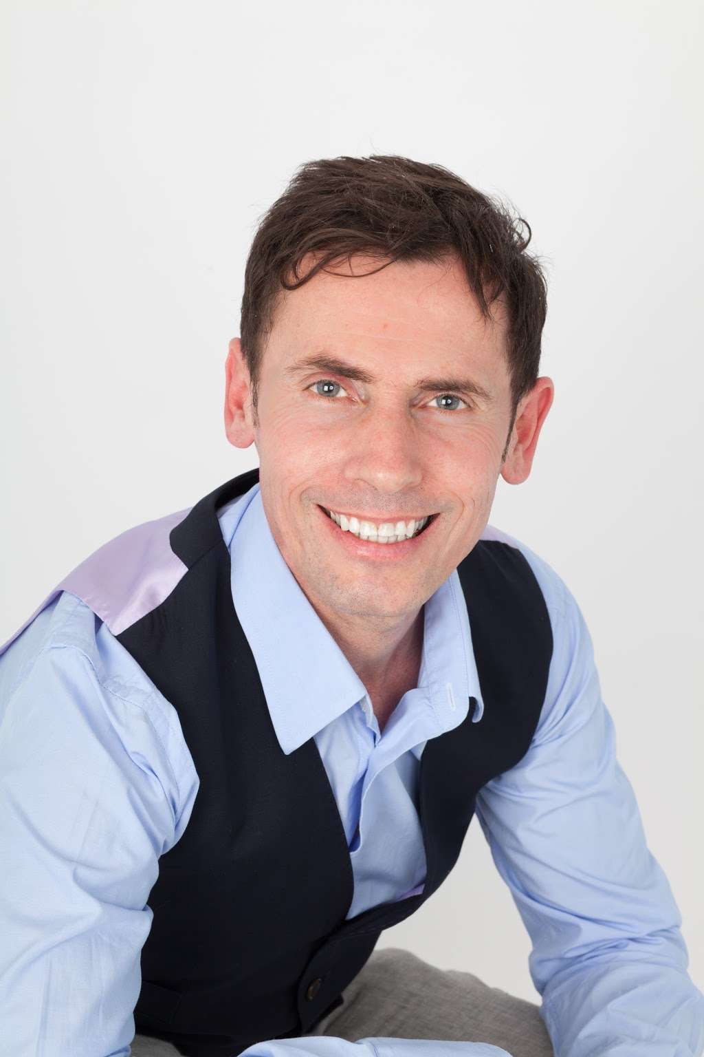 Andrew Matthews Psychic Medium | Flat 5, Anglesea House, Anglesea Road, Kingston upon Thames KT1 2ET, UK | Phone: 07878 758958