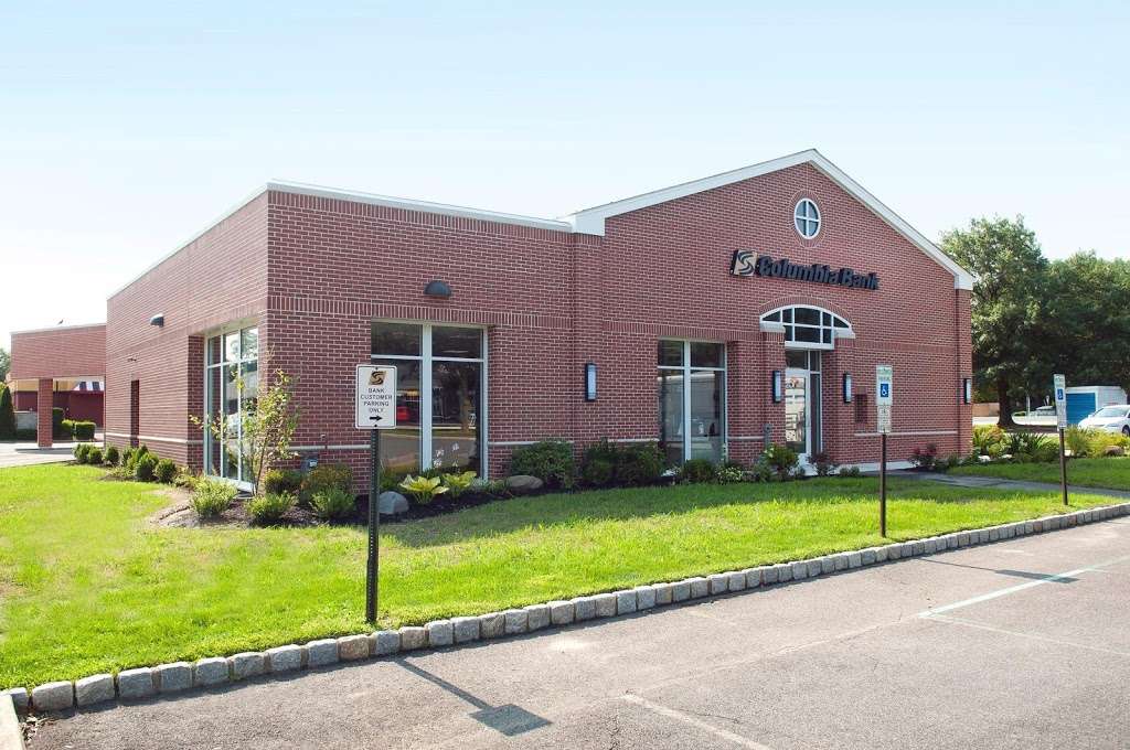 Columbia Bank | 1127 NJ-35, Middletown, NJ 07748, USA | Phone: (732) 796-1088