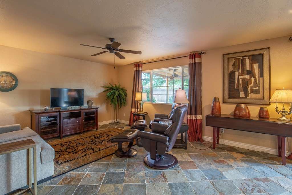 Re/Max: Audra Soto | 2340 E Beardsley Rd #240, Phoenix, AZ 85024, USA | Phone: (602) 882-7444