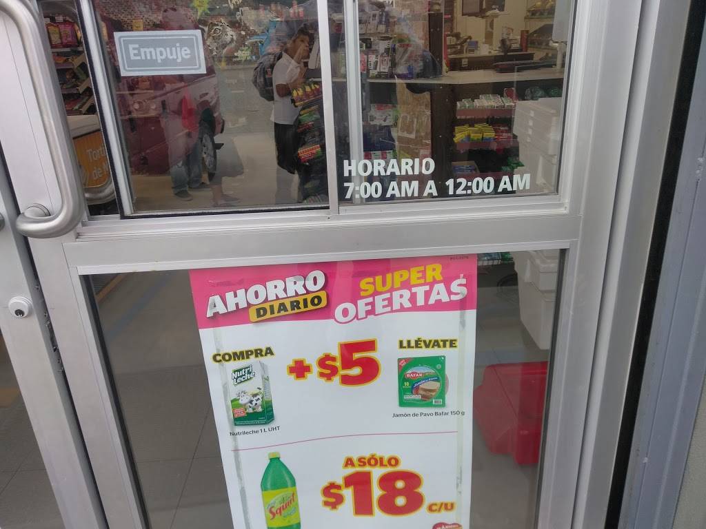 OXXO | Buenos Aires 1014, Las Torres, 22470 Tijuana, B.C., Mexico | Phone: 81 8320 2020