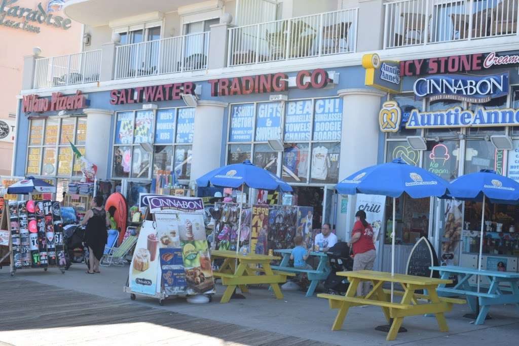 Cinnabon / Auntie Anne’s | 901 Atlantic Ave, Ocean City, MD 21842, USA | Phone: (410) 289-1040