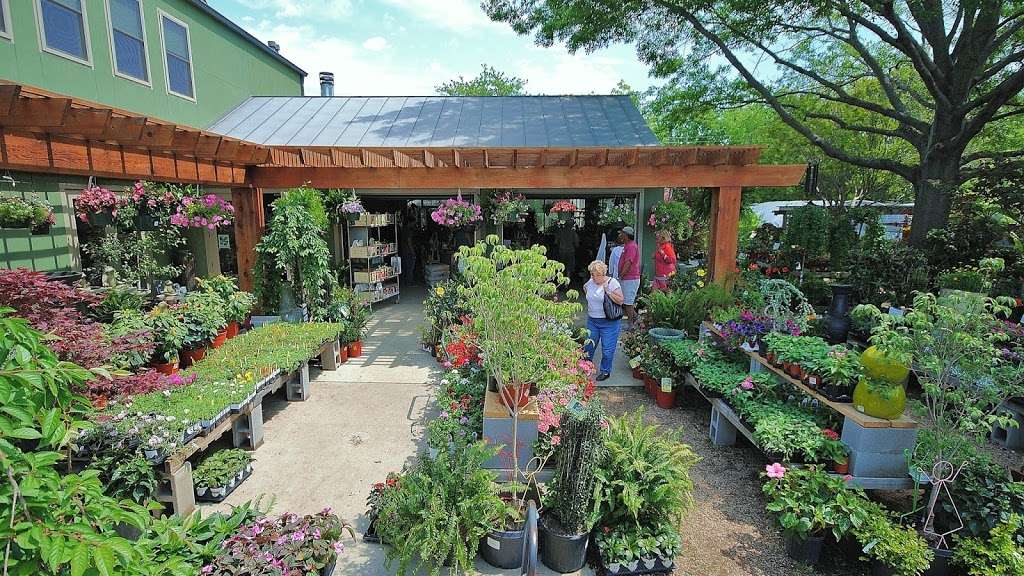 Walton’s Garden Center | 8652 Garland Rd, Dallas, TX 75218, USA | Phone: (214) 321-2387