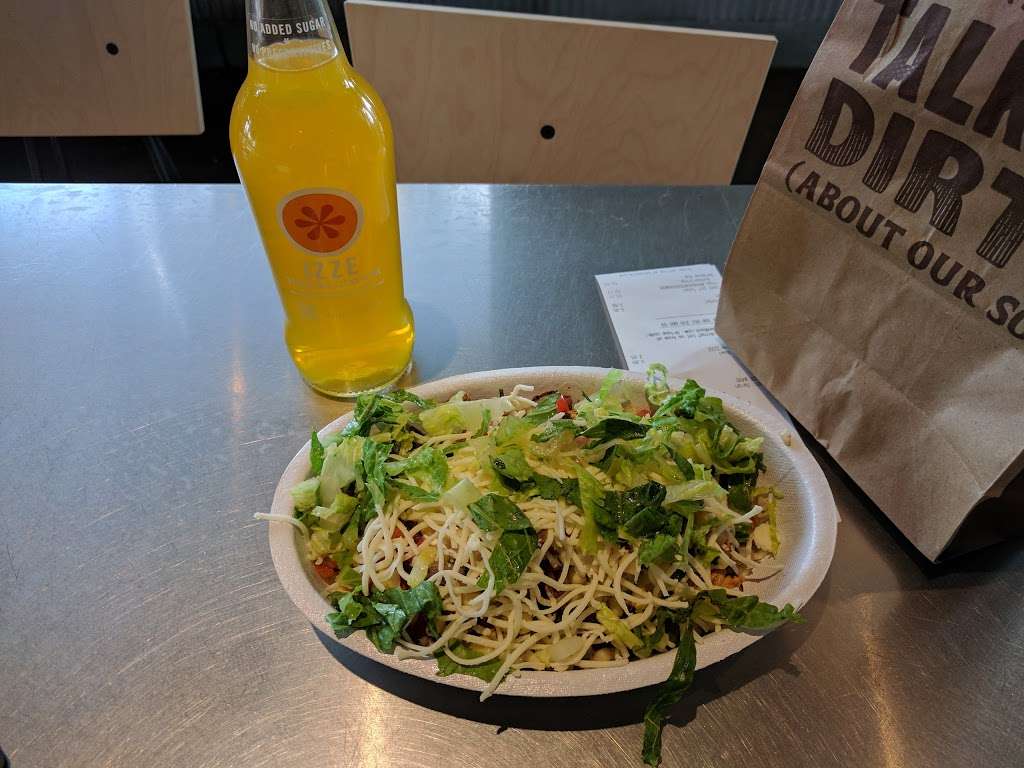 Chipotle Mexican Grill | 237 Boston Post Rd W, Marlborough, MA 01752, USA | Phone: (508) 480-8412