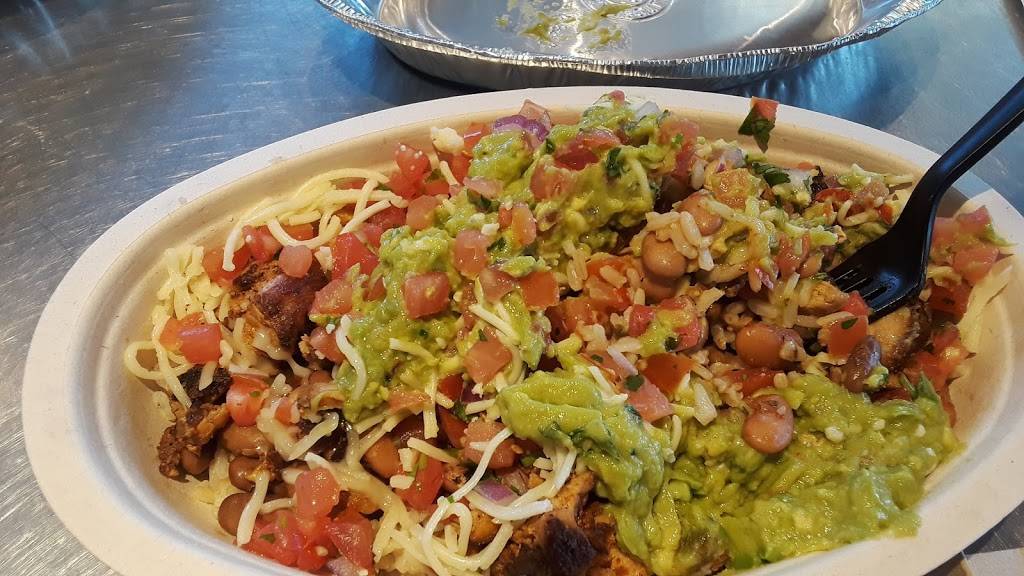 Chipotle Mexican Grill | 4484 Bryant Irvin Rd Ste 101, Fort Worth, TX 76132 | Phone: (817) 735-4506