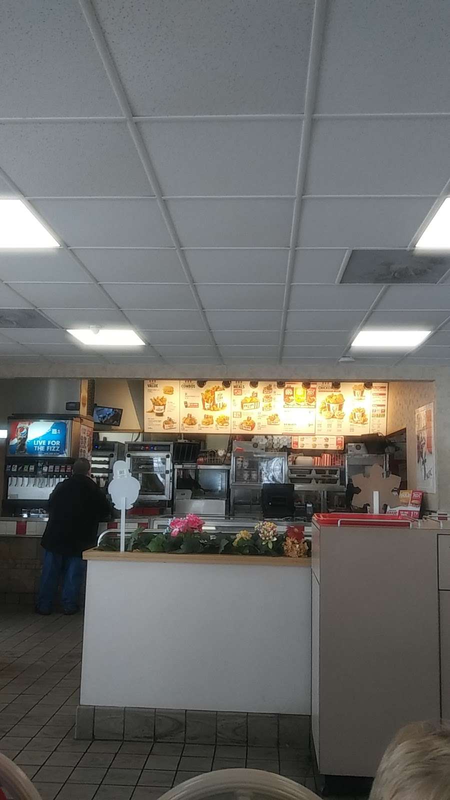 KFC | 1579 Cline Ave, Griffith, IN 46319, USA | Phone: (219) 923-0172
