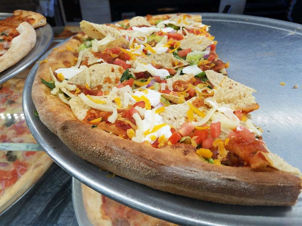 Pomona Pizza | 1621 US-202 #12, Pomona, NY 10970, USA | Phone: (845) 517-5577