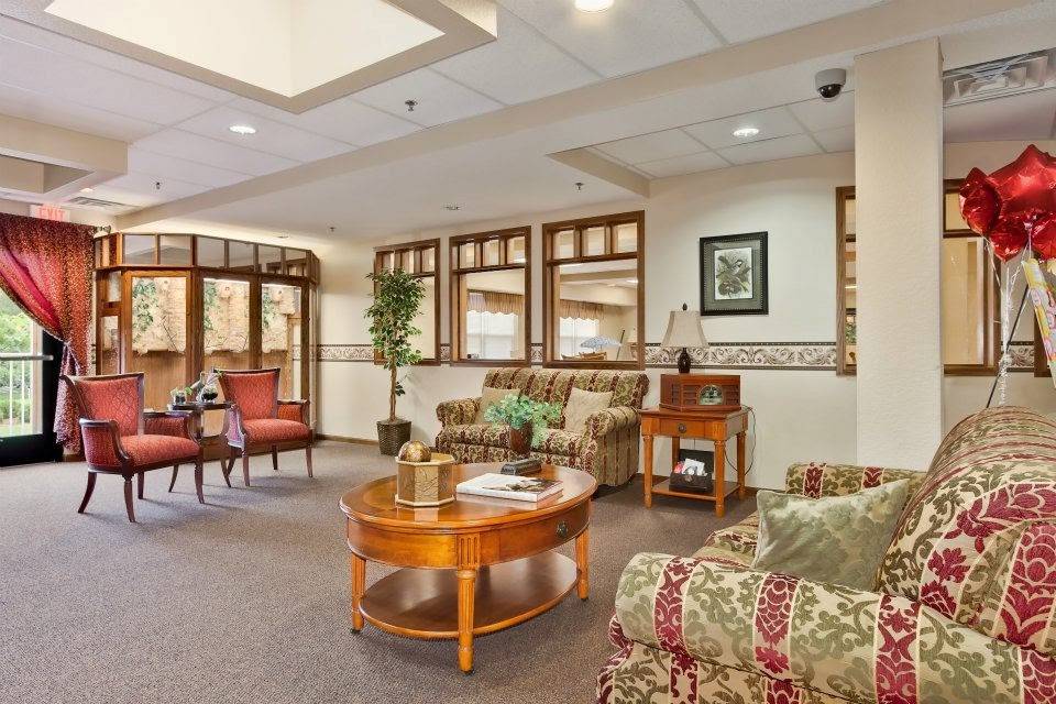 Tradition Independent & Assisted Living | 8500 Tessman Farm Rd, Brooklyn Park, MN 55445, USA | Phone: (763) 416-7740