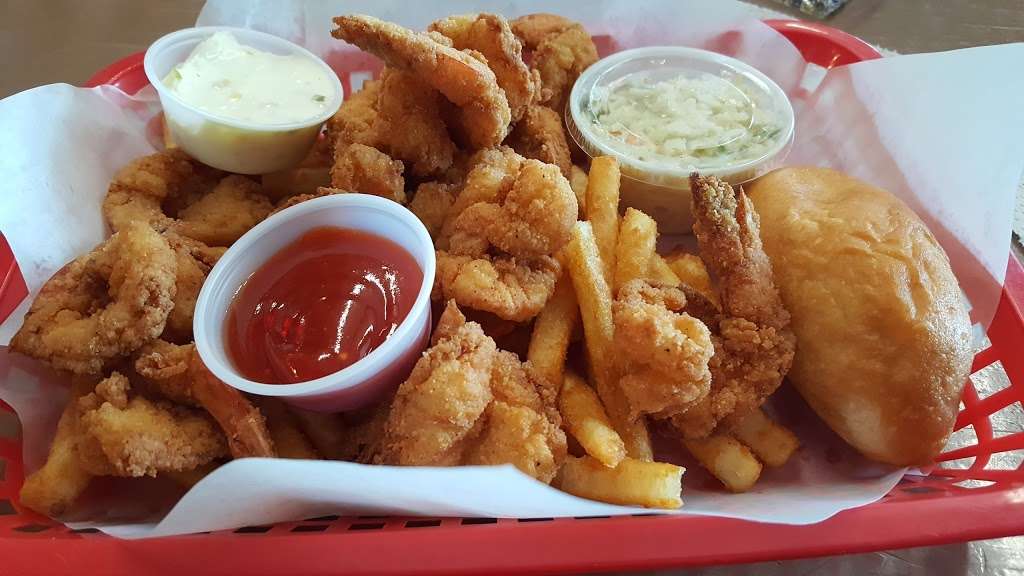 Joe Lees Seafood Kitchen | 1108 Marina Bay Dr, Kemah, TX 77565, USA | Phone: (281) 535-0148