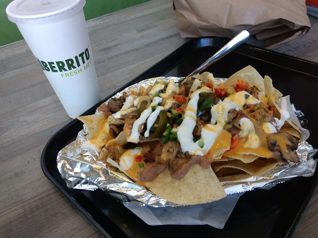 Überrito | 700 Baybrook Mall F162, Friendswood, TX 77546 | Phone: (346) 230-2001