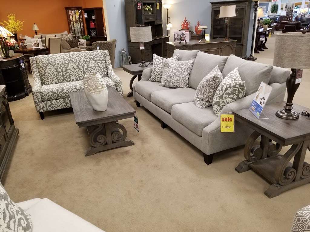 Raymour & Flanigan Furniture and Mattress Store | 629 Snyder Rd, Reading, PA 19605, USA | Phone: (610) 926-5866