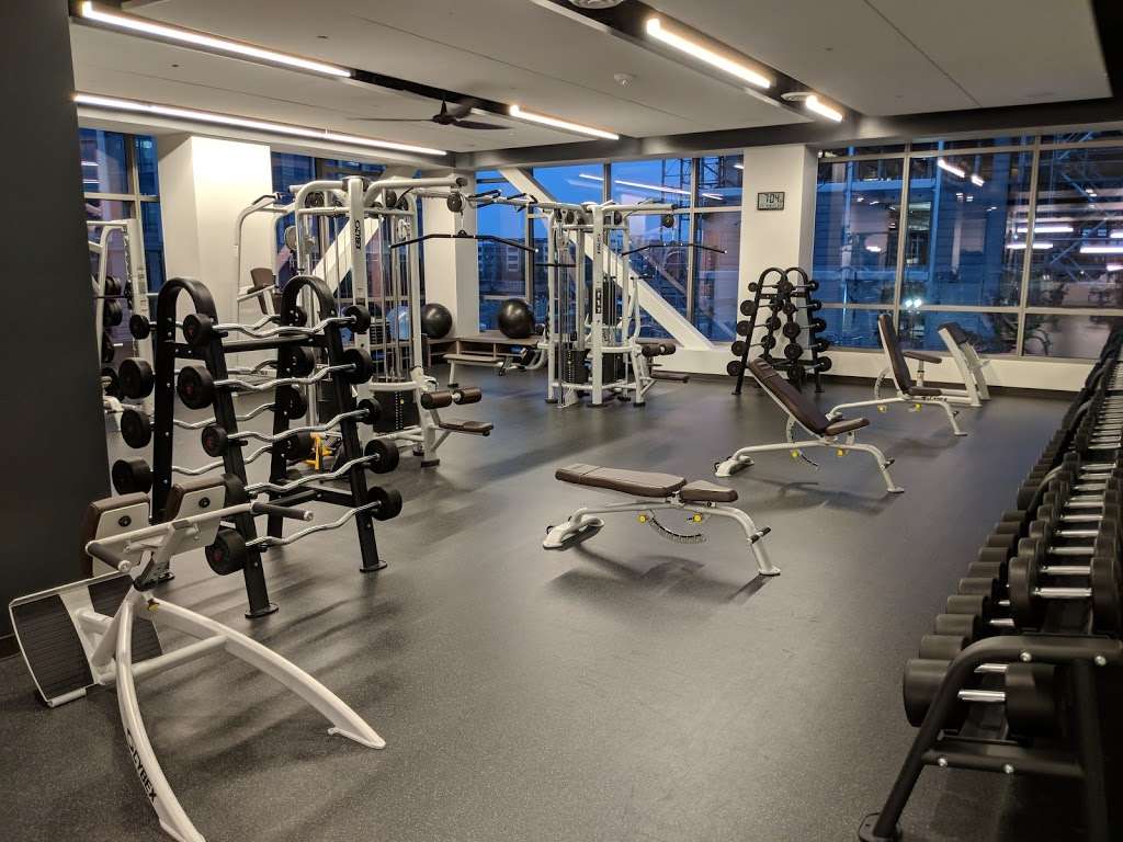 The Club at Moffett Towers 2 | 1170 Discovery Way, Sunnyvale, CA 94089, USA | Phone: (408) 419-2700