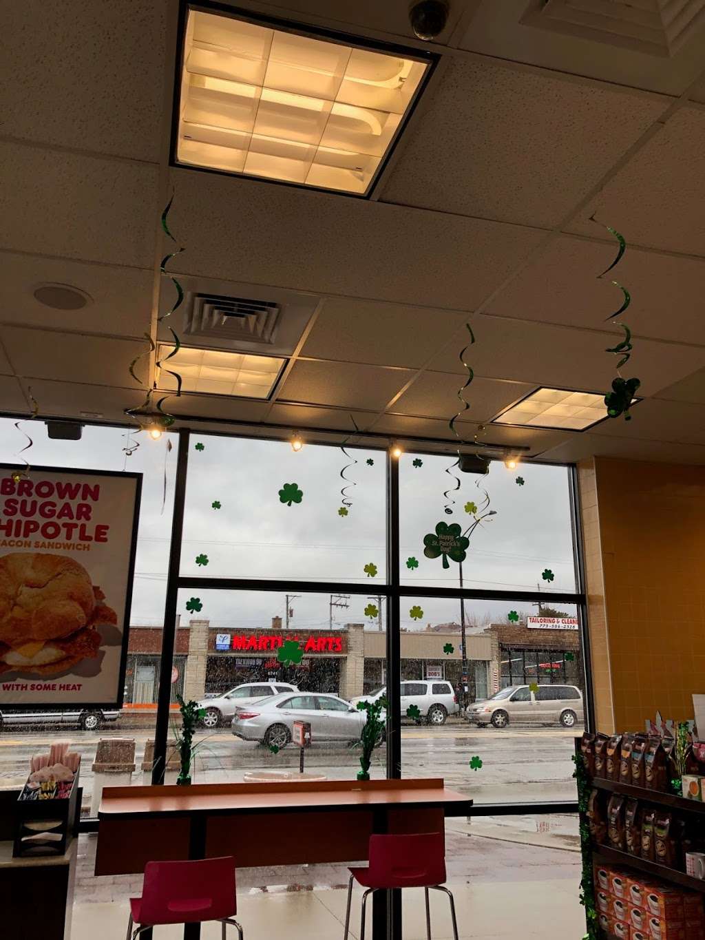 Dunkin | 6738 W Archer Ave, Chicago, IL 60638, USA | Phone: (773) 586-5969