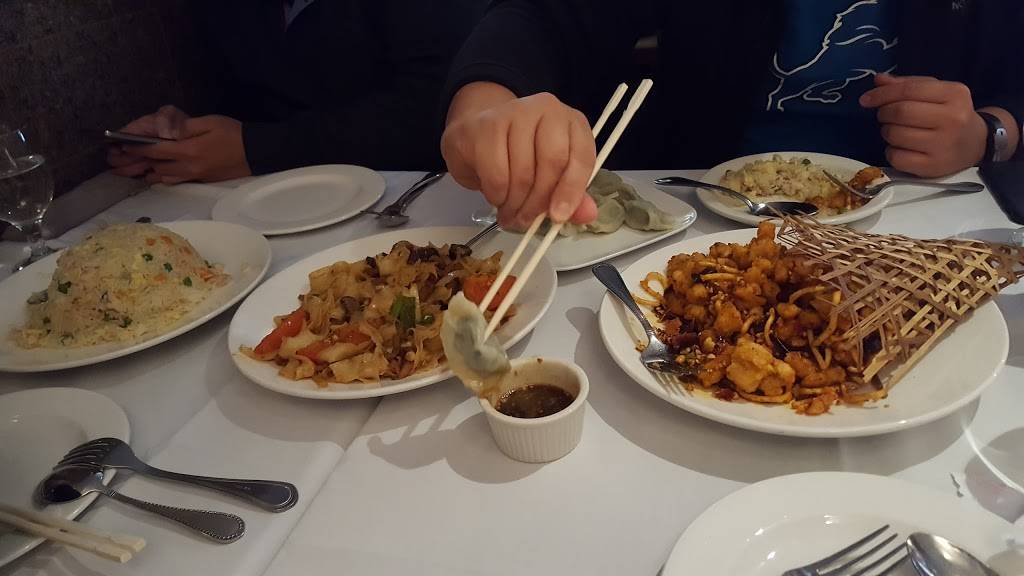 Chef Changs | 30 Massachusetts Ave, Boston, MA 02115, USA | Phone: (617) 236-1888