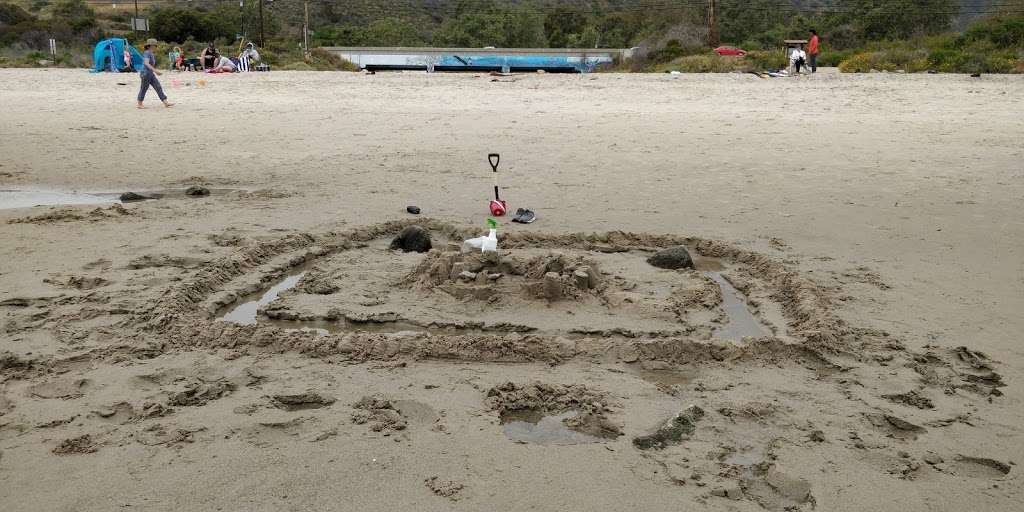 Leo Carrillo State Beach | 35000 Pacific Coast Hwy, Malibu, CA 90265, USA